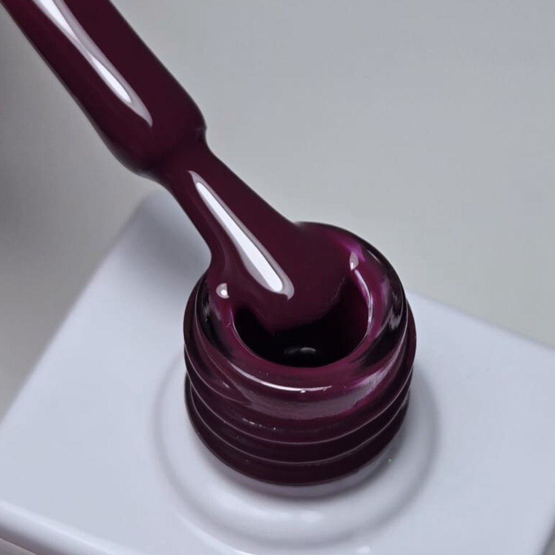 GARNET GEL POLISH