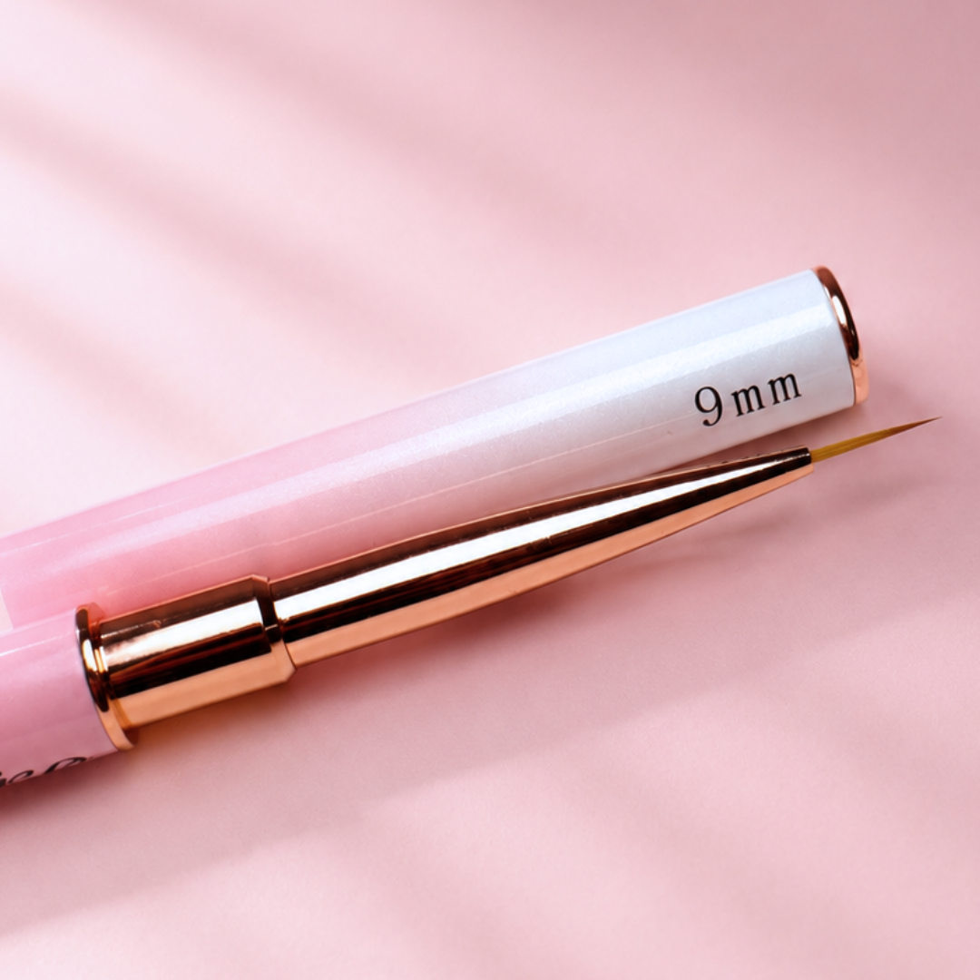 OVAL BRUSH / LINER BRUSH