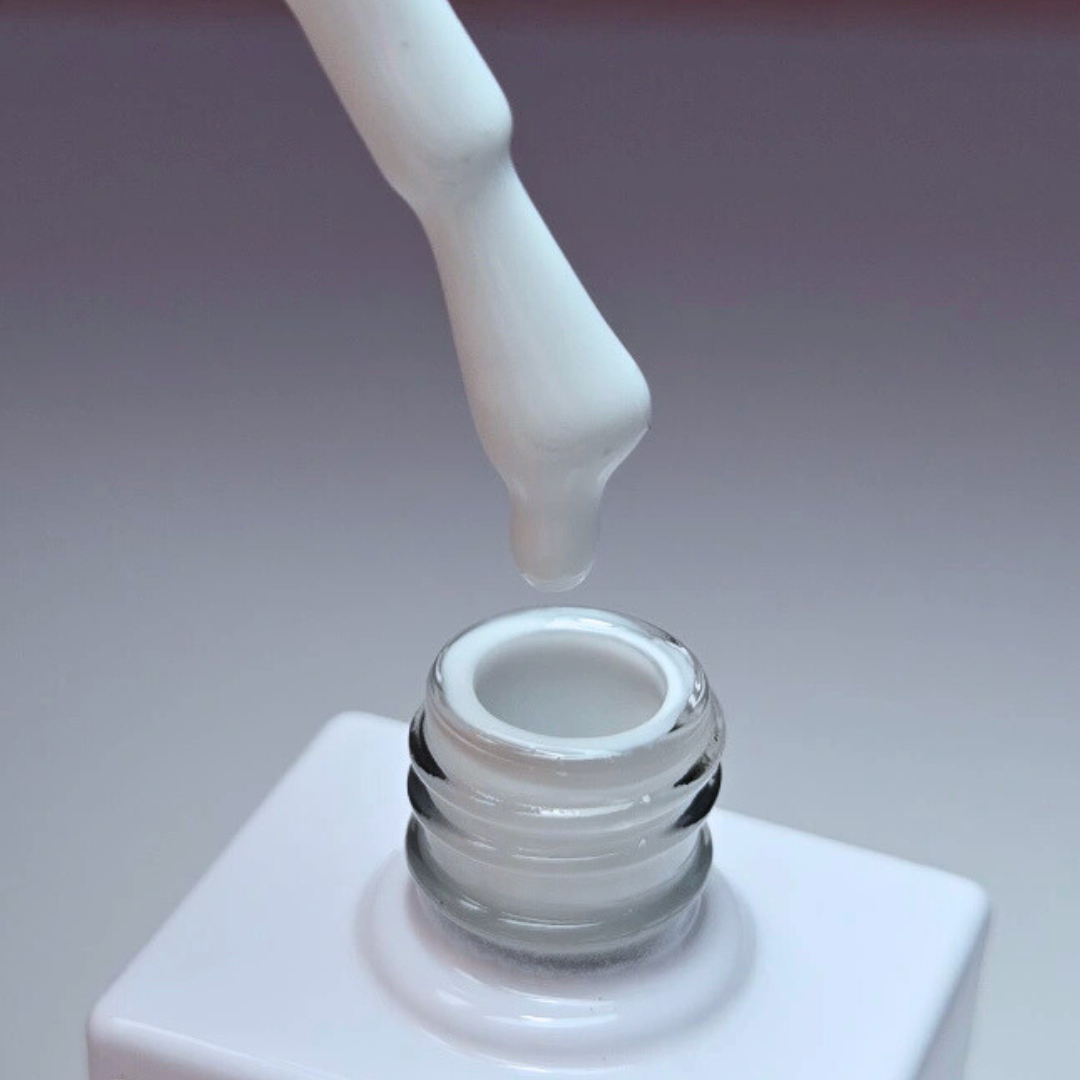 WHITE GEL POLISH