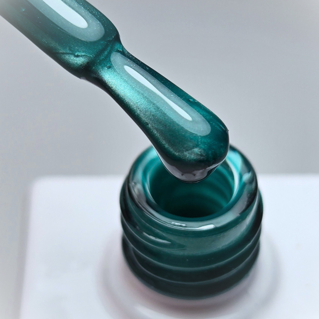AQUA SATIN CAT EYE