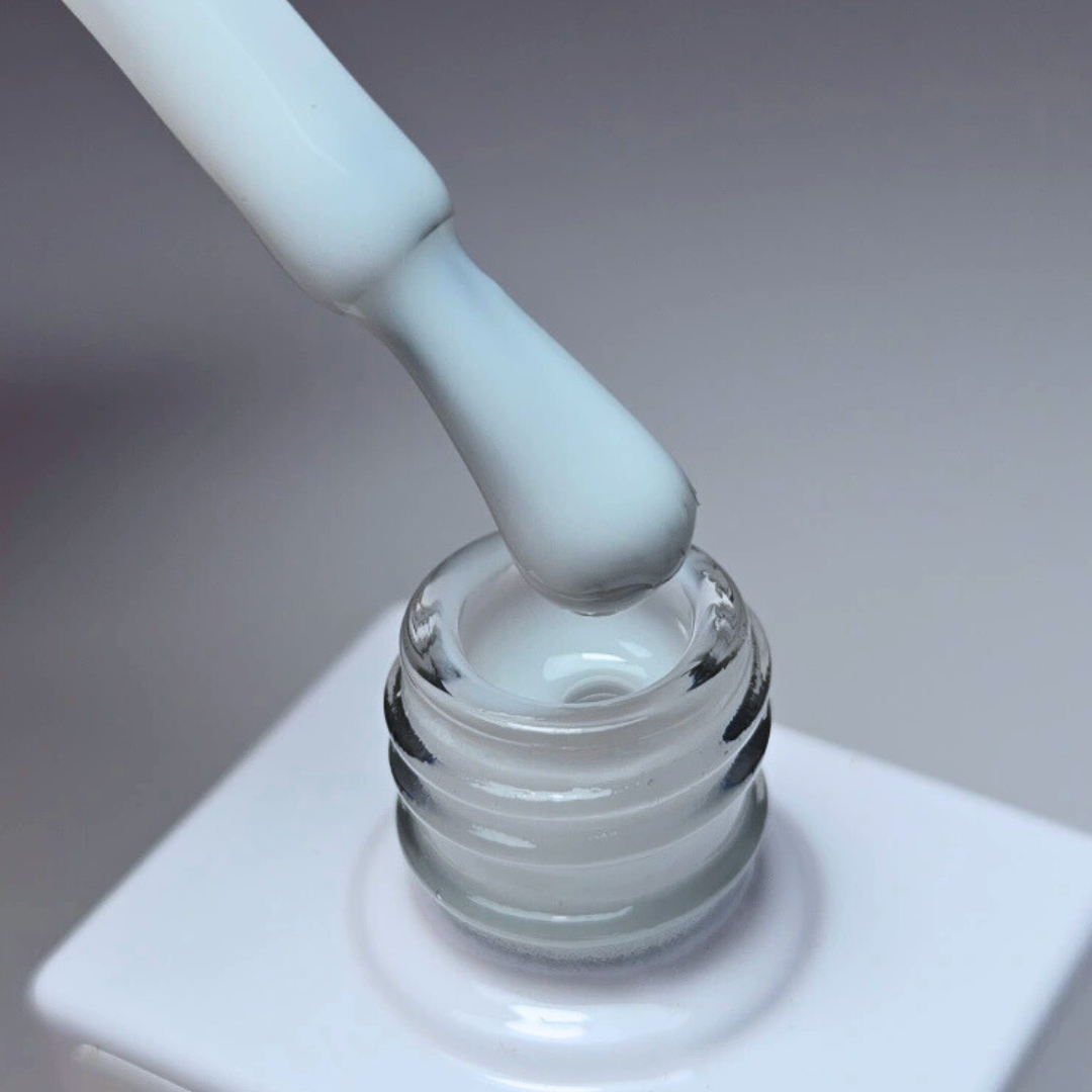 SOFT WHITE GEL POLISH