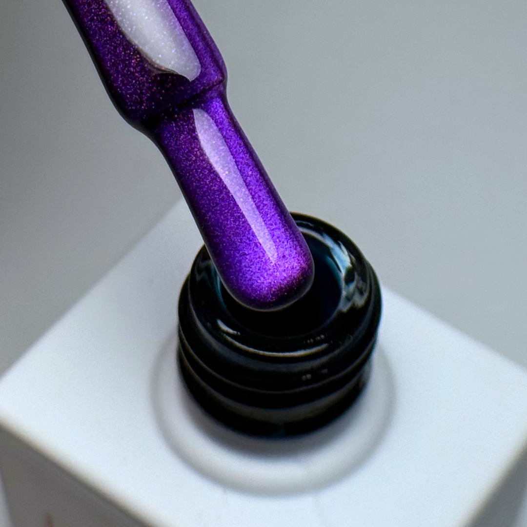 GLASS AURORA CAT EYE COLLECTION
