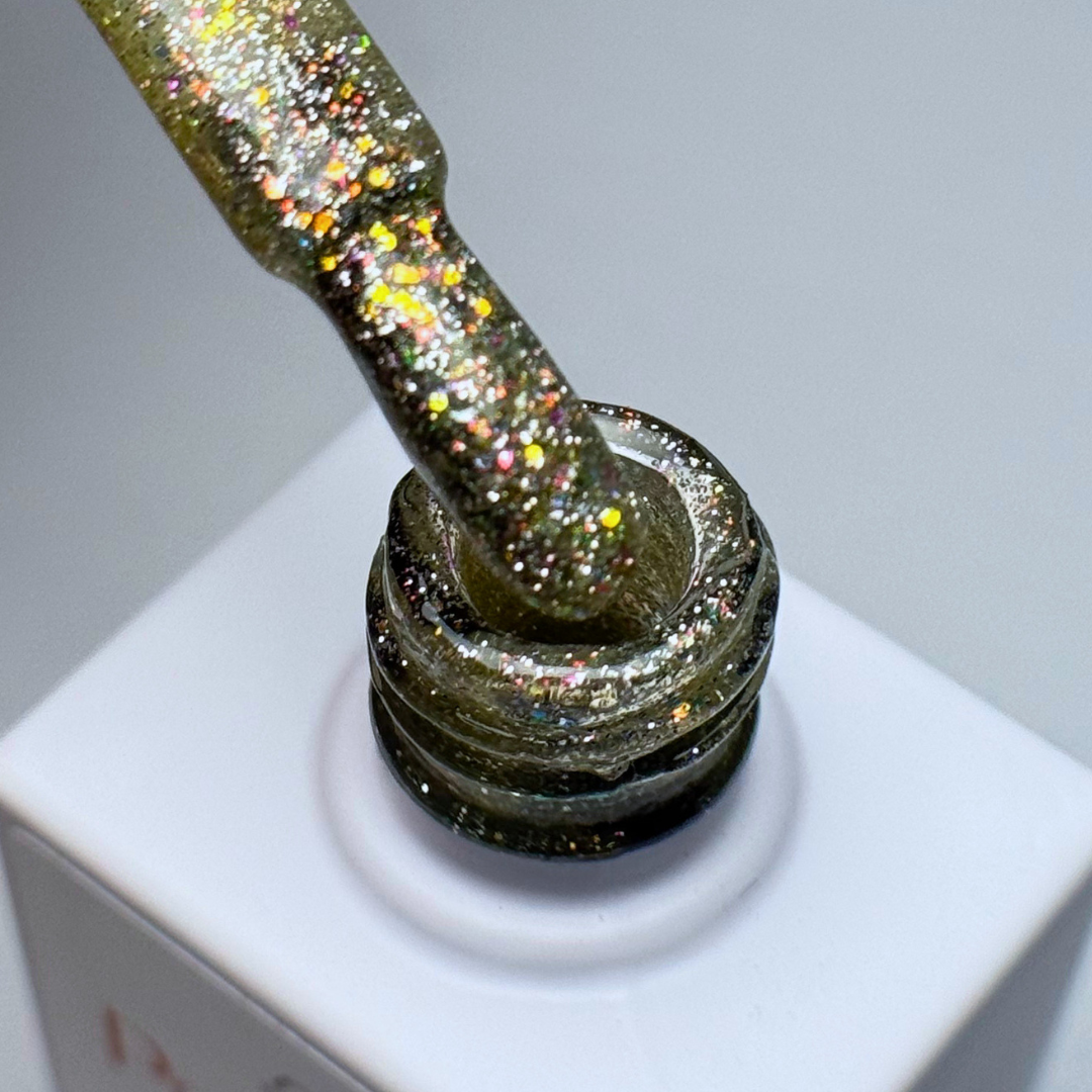 DREAMY STARBURST GEL POLISH