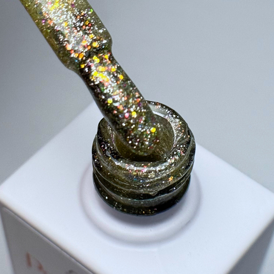 DREAMY STARBURST GEL POLISH