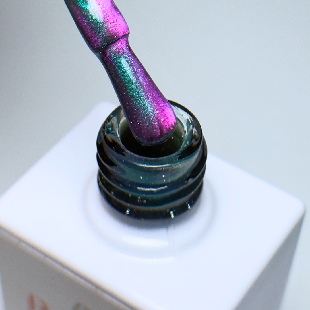 GLOW CAT EYE