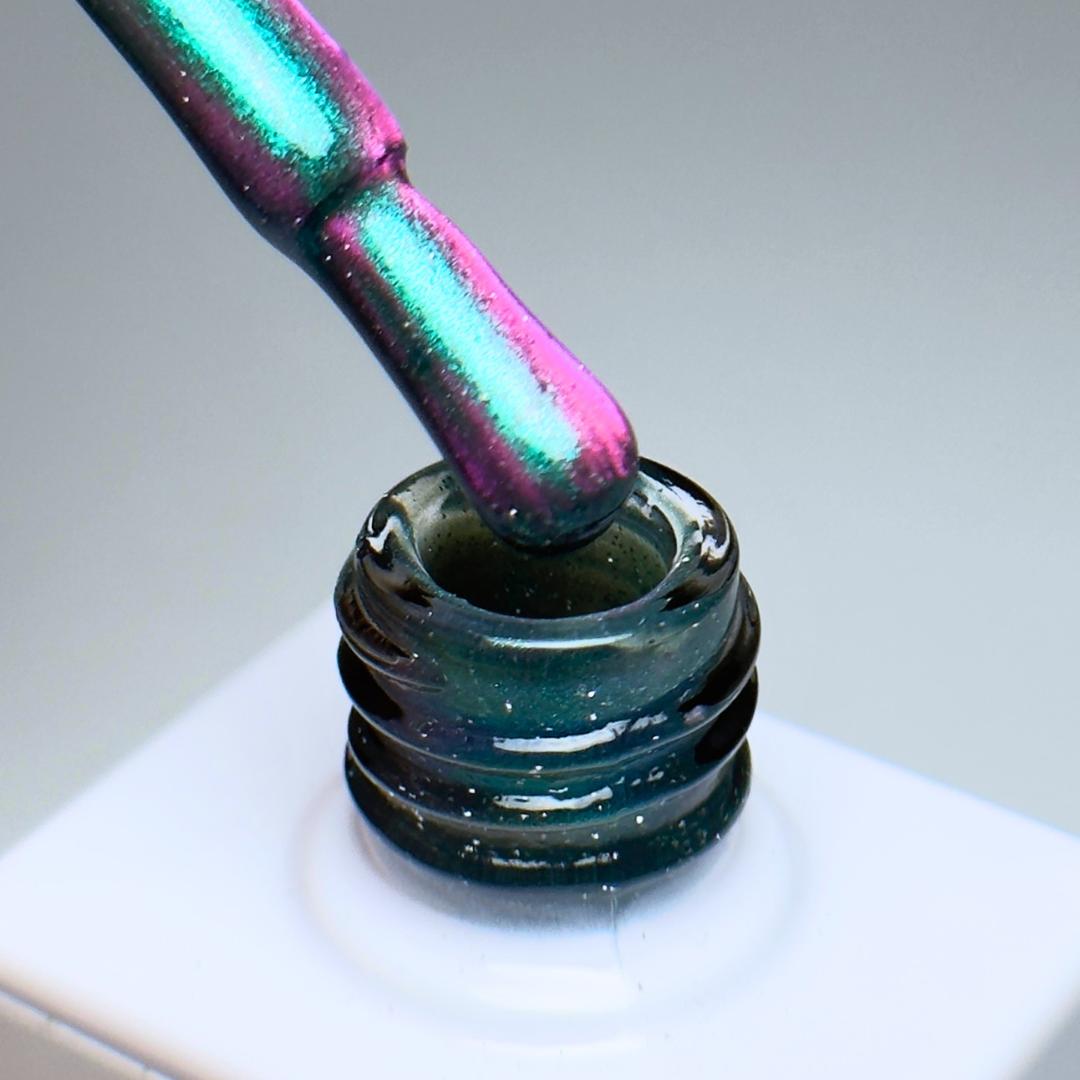 GLOW CAT EYE
