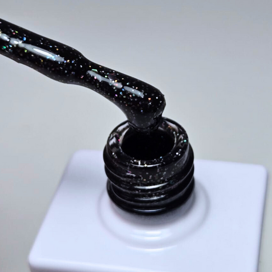 COOL BLACK GEL POLISH