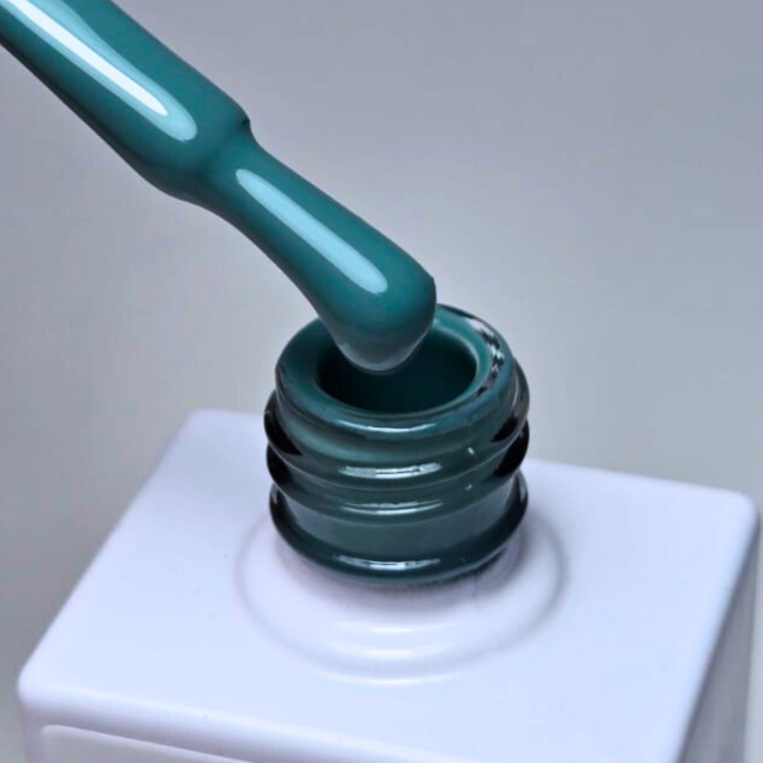 DARK TEAL GEL POLISH